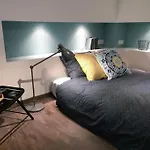 Cityscape Budget Apartments Breadfield